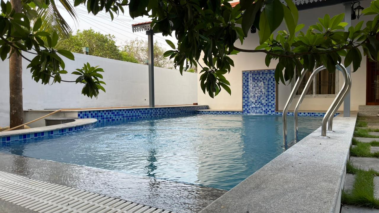 Pool 2