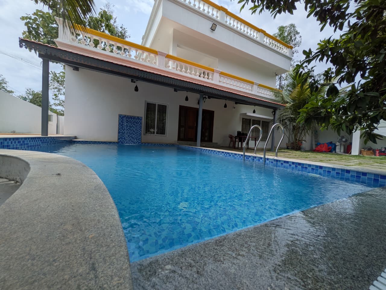 Pool 1